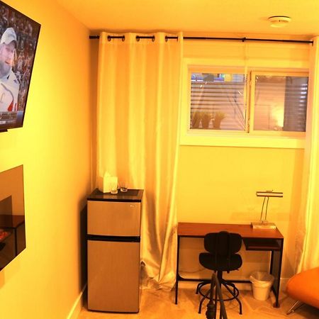 Ritchie B&B Edmonton Extérieur photo